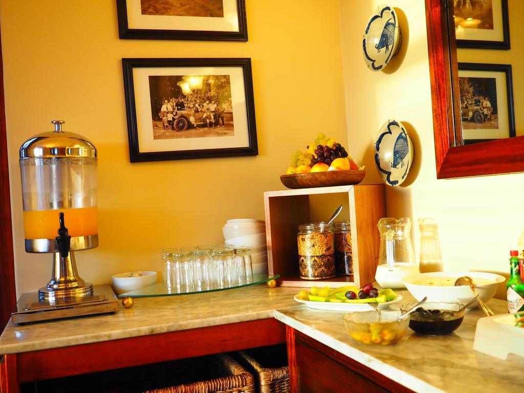 Meerkat Guesthouse Свакопмунд Экстерьер фото