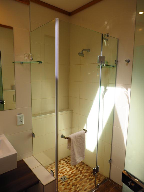 Meerkat Guesthouse Свакопмунд Экстерьер фото