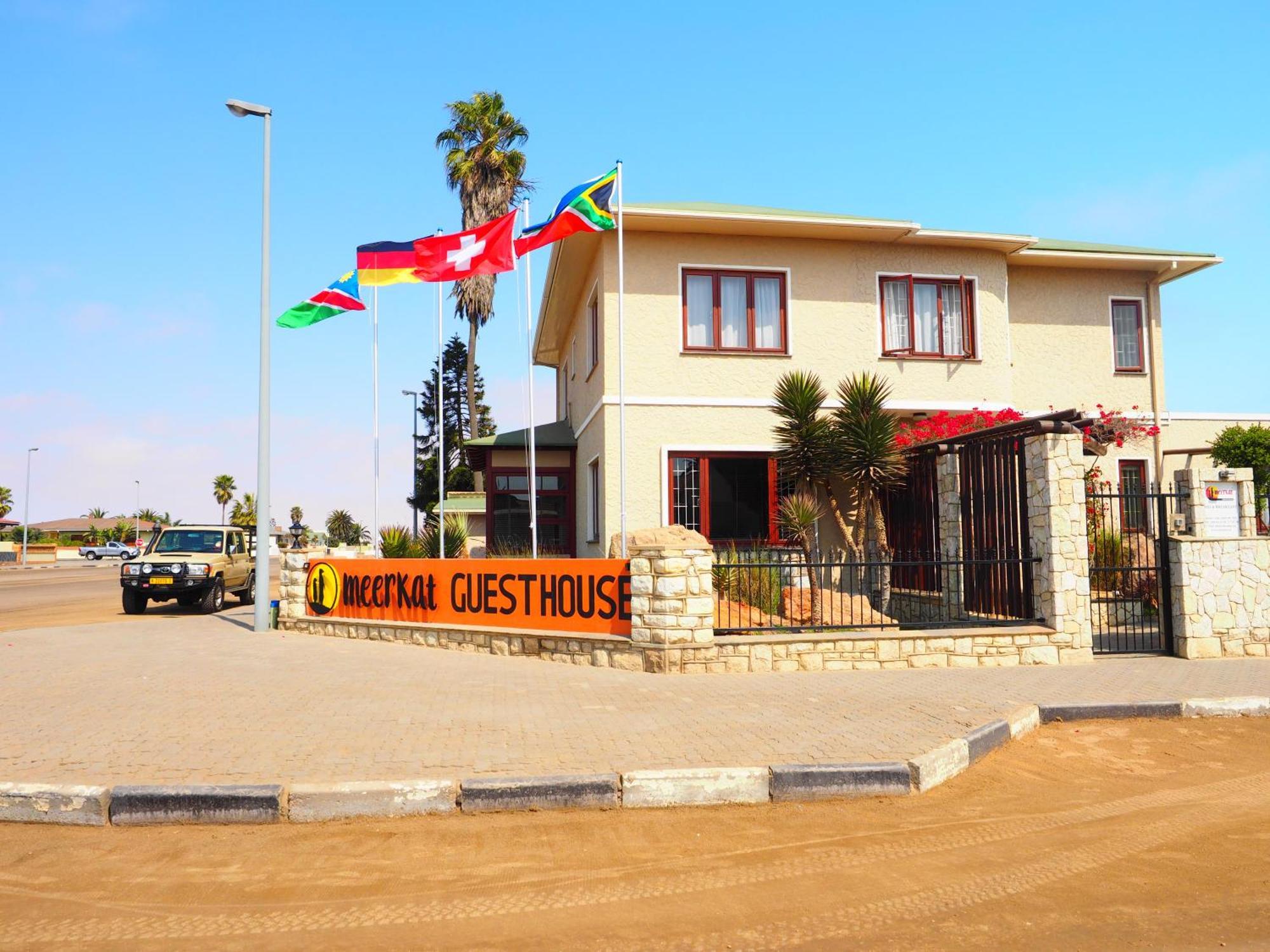 Meerkat Guesthouse Свакопмунд Экстерьер фото