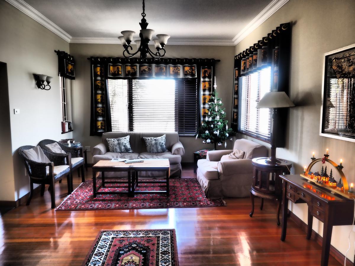 Meerkat Guesthouse Свакопмунд Экстерьер фото