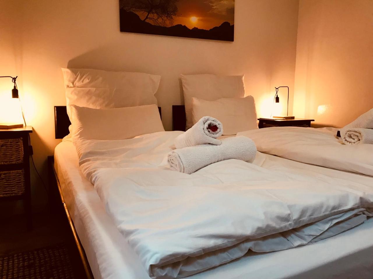 Meerkat Guesthouse Свакопмунд Экстерьер фото