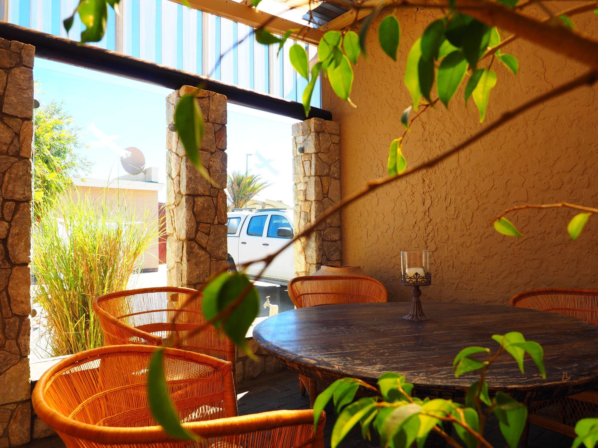 Meerkat Guesthouse Свакопмунд Экстерьер фото