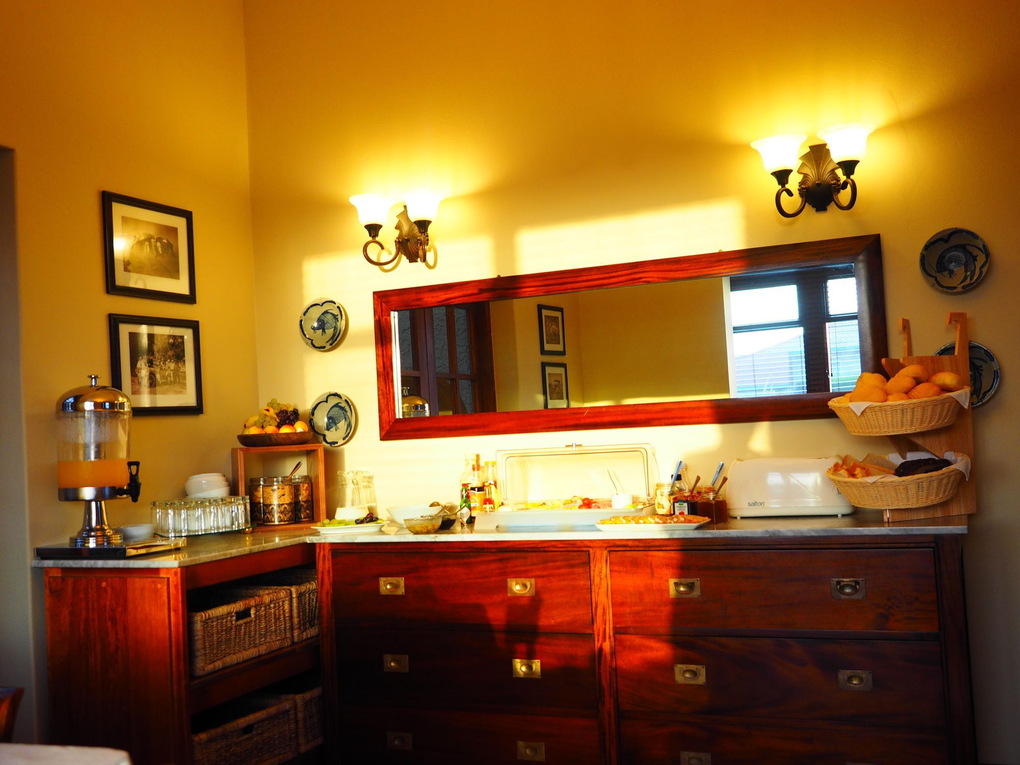 Meerkat Guesthouse Свакопмунд Экстерьер фото